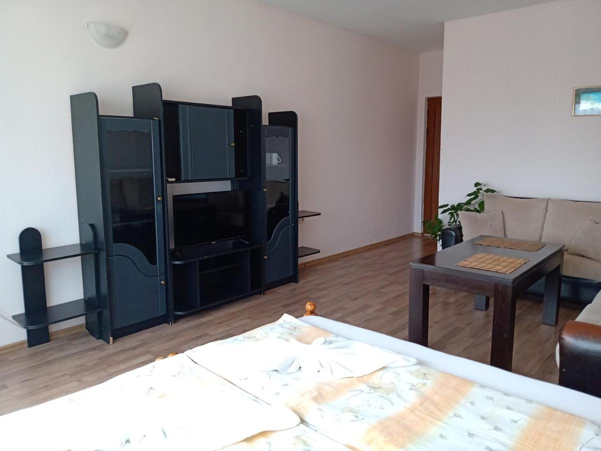 Guest House Diamant Sozopol Exterior photo